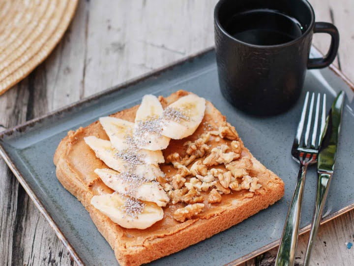 snacks-banana-toast.jpg
